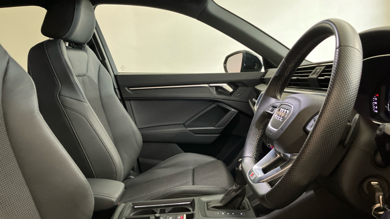 Audi Q3 35 TDI Black Edition 5dr S Tronic Diesel Estate